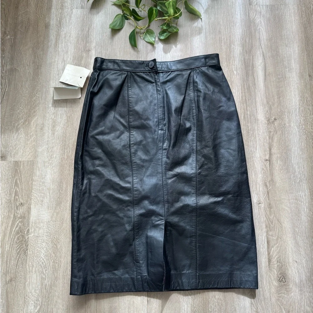 VTG NWT Black Leather Knee Length Skirt